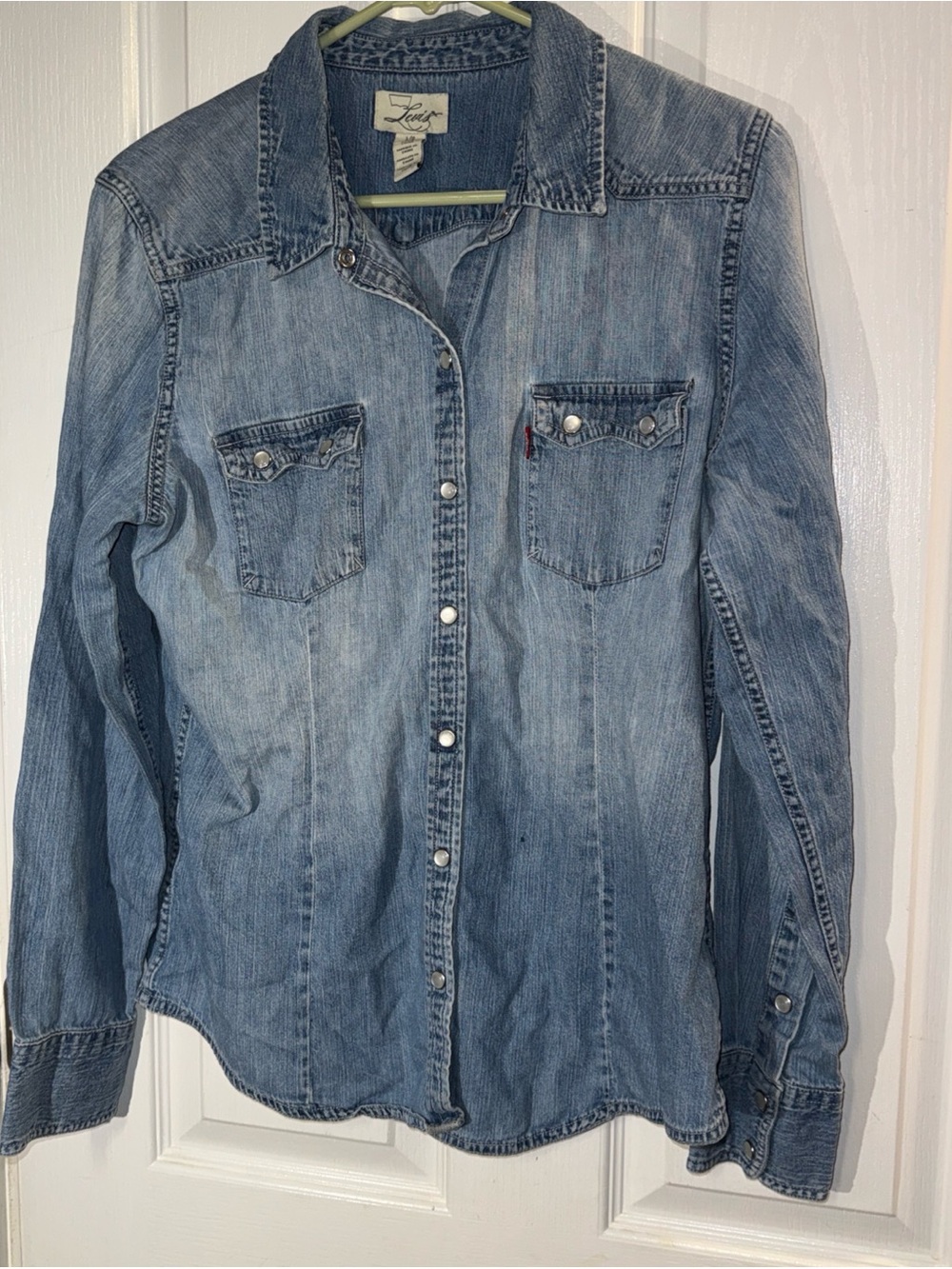 Levi’s Light Wash Denim Button-Up Shirt - Blue